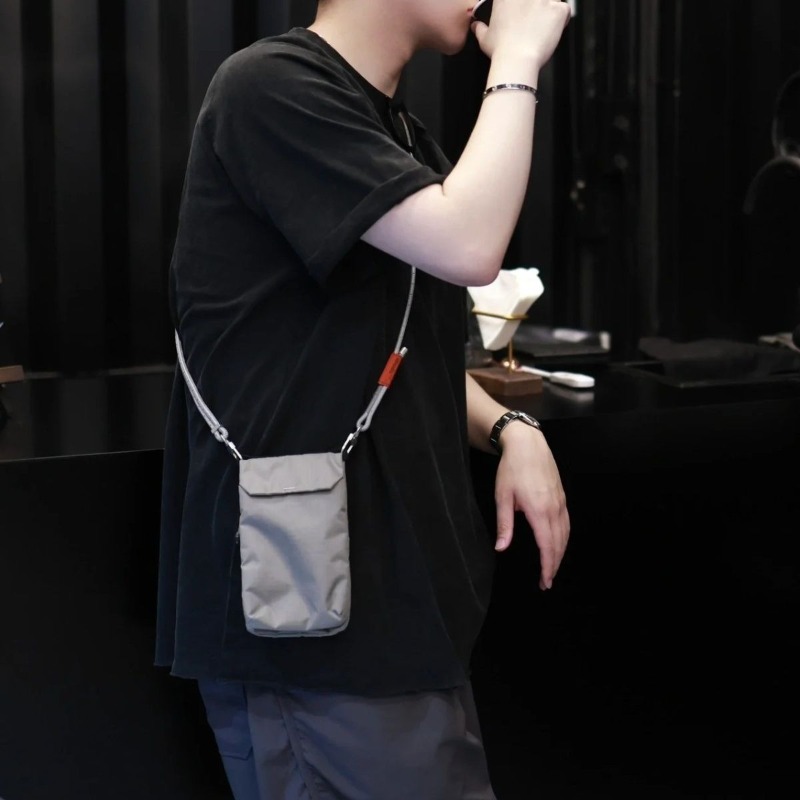 Мужская сумка-кроссбоди для те – обзор и цена Crossbody Bag Men